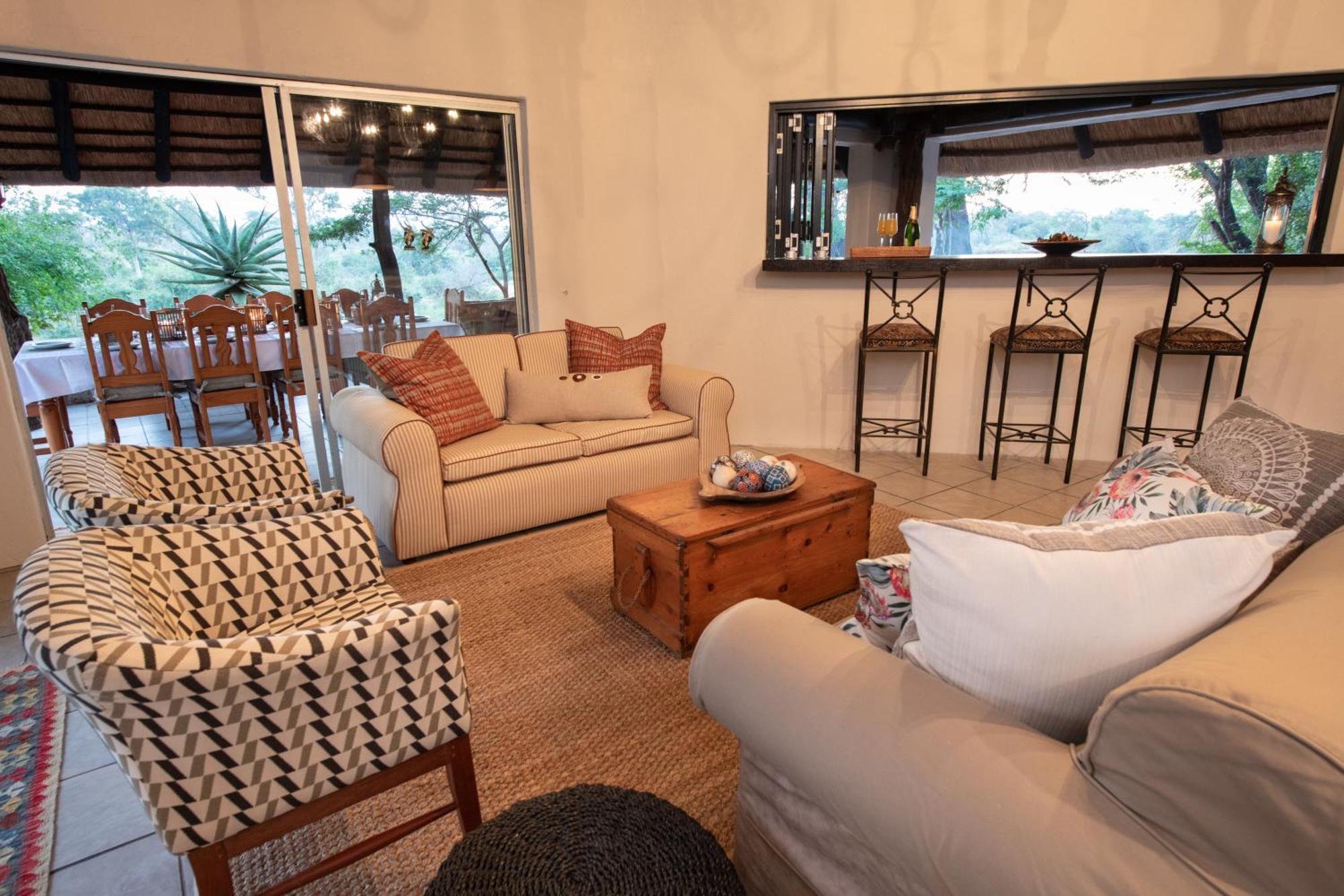 Nyala Safari Lodge โฮดสปรูท ภายนอก รูปภาพ