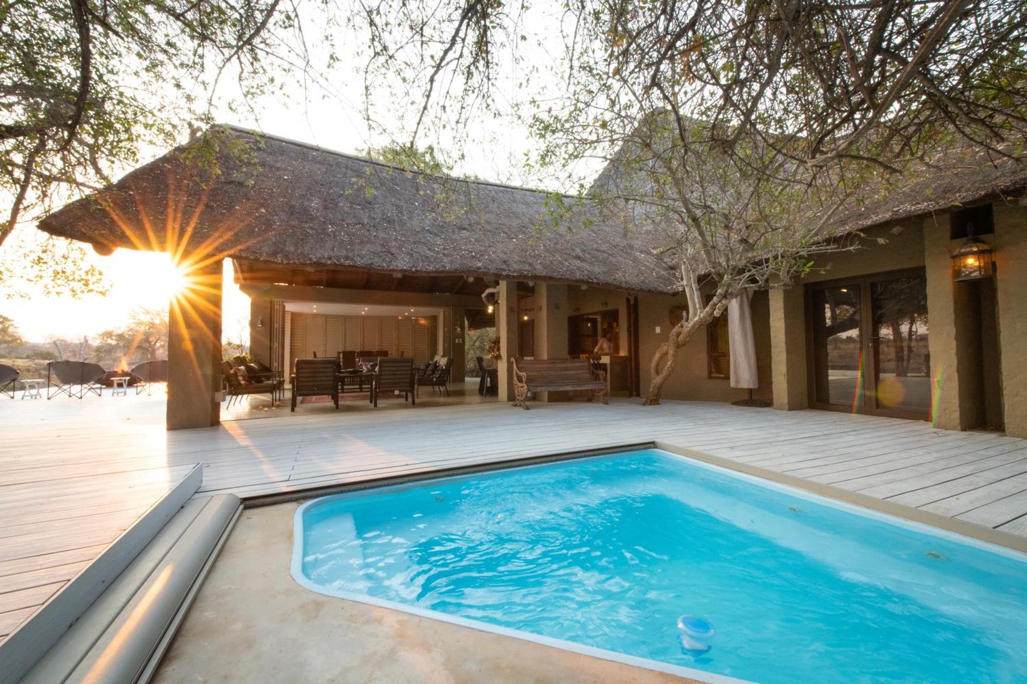 Nyala Safari Lodge โฮดสปรูท ภายนอก รูปภาพ