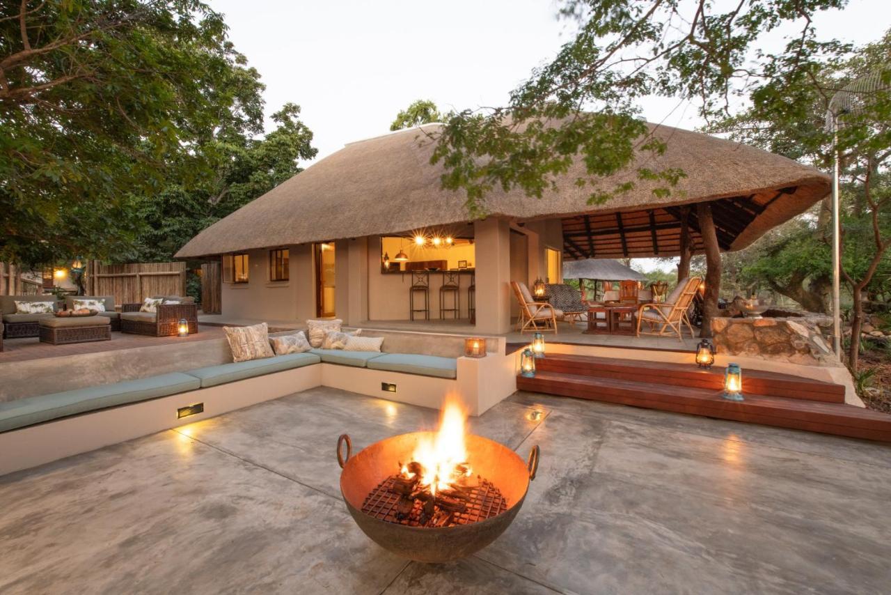 Nyala Safari Lodge โฮดสปรูท ภายนอก รูปภาพ
