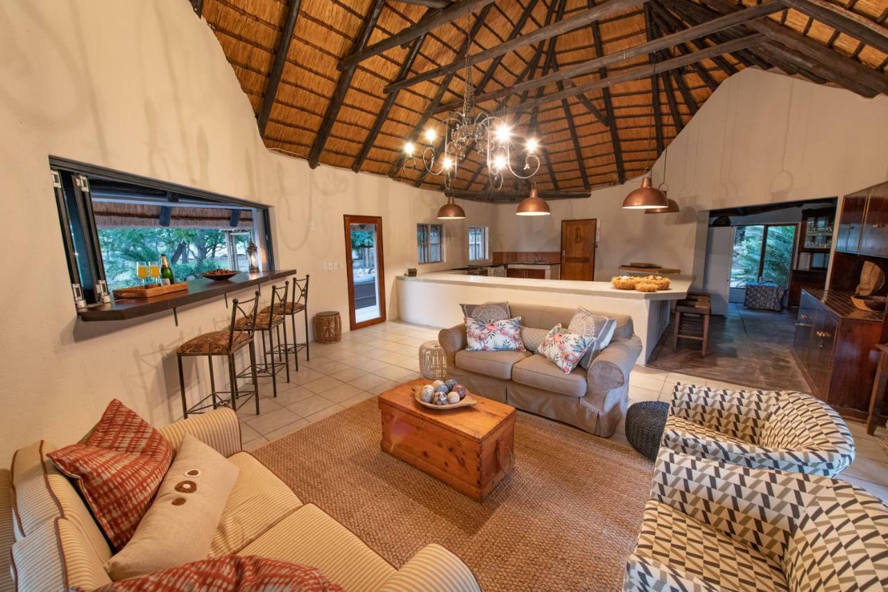 Nyala Safari Lodge โฮดสปรูท ภายนอก รูปภาพ