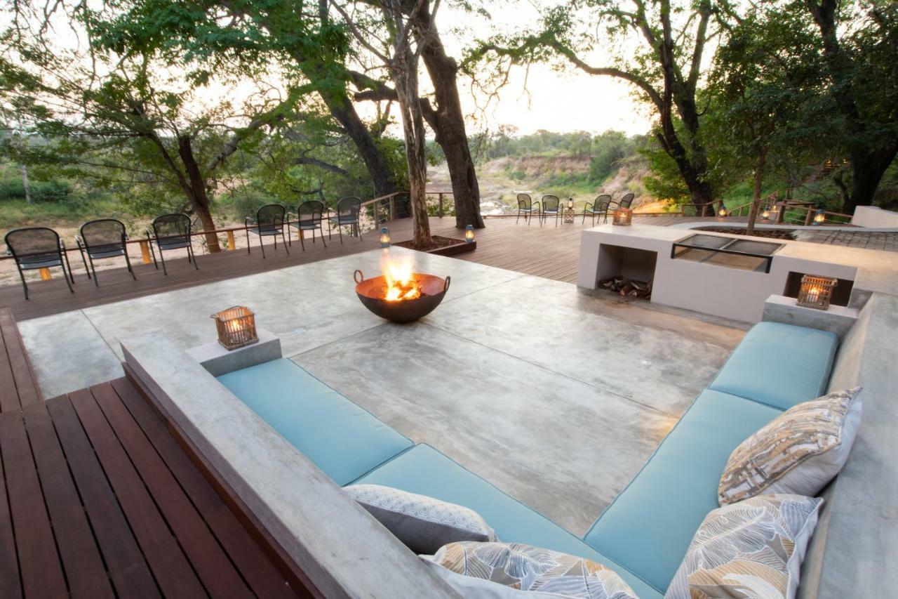 Nyala Safari Lodge โฮดสปรูท ภายนอก รูปภาพ