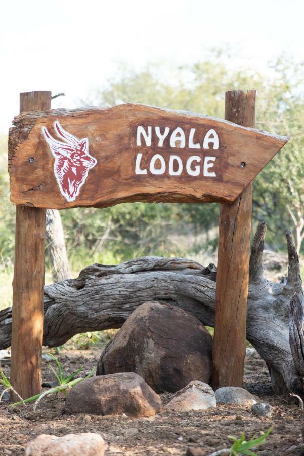 Nyala Safari Lodge โฮดสปรูท ภายนอก รูปภาพ